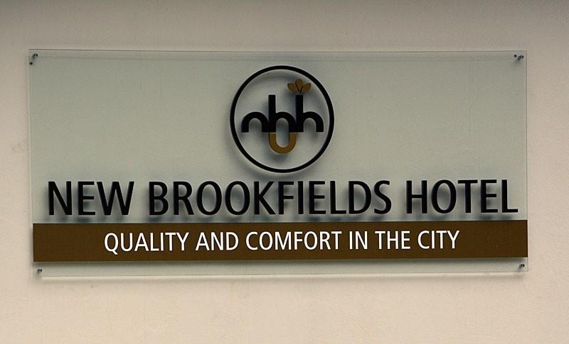 New Brookfields Hotel Freetown Logo gambar